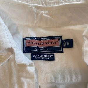 Men’s white Vineyard Vines Button Down Medium